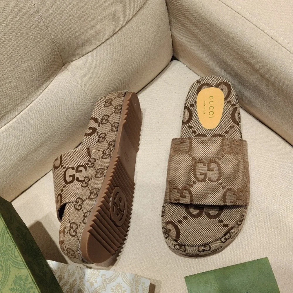 Gucci Women’s Brown Sandals - Picture 4 of 5